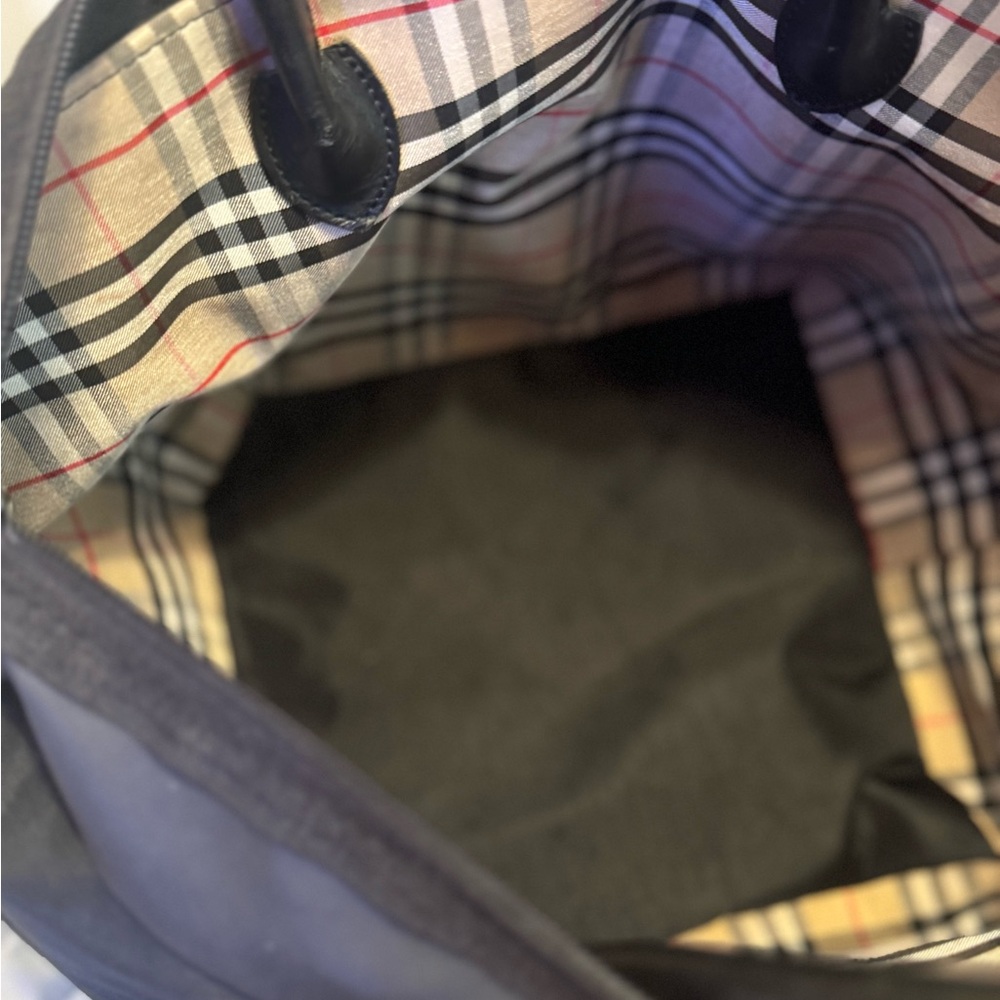 Authentic Burberry tote!! Classic Plaid Tote Bag with Black Handles - - Picture 6 of 8